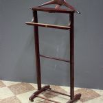 1012 3504 VALET STAND